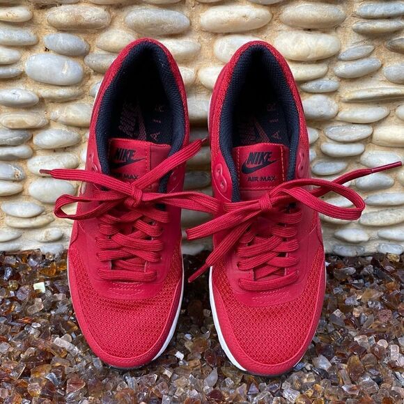 Nike Air Max 1 Ultra Essentials Women Red Sneakers. Size 5.5. New In Box! - Picture 4 of 12